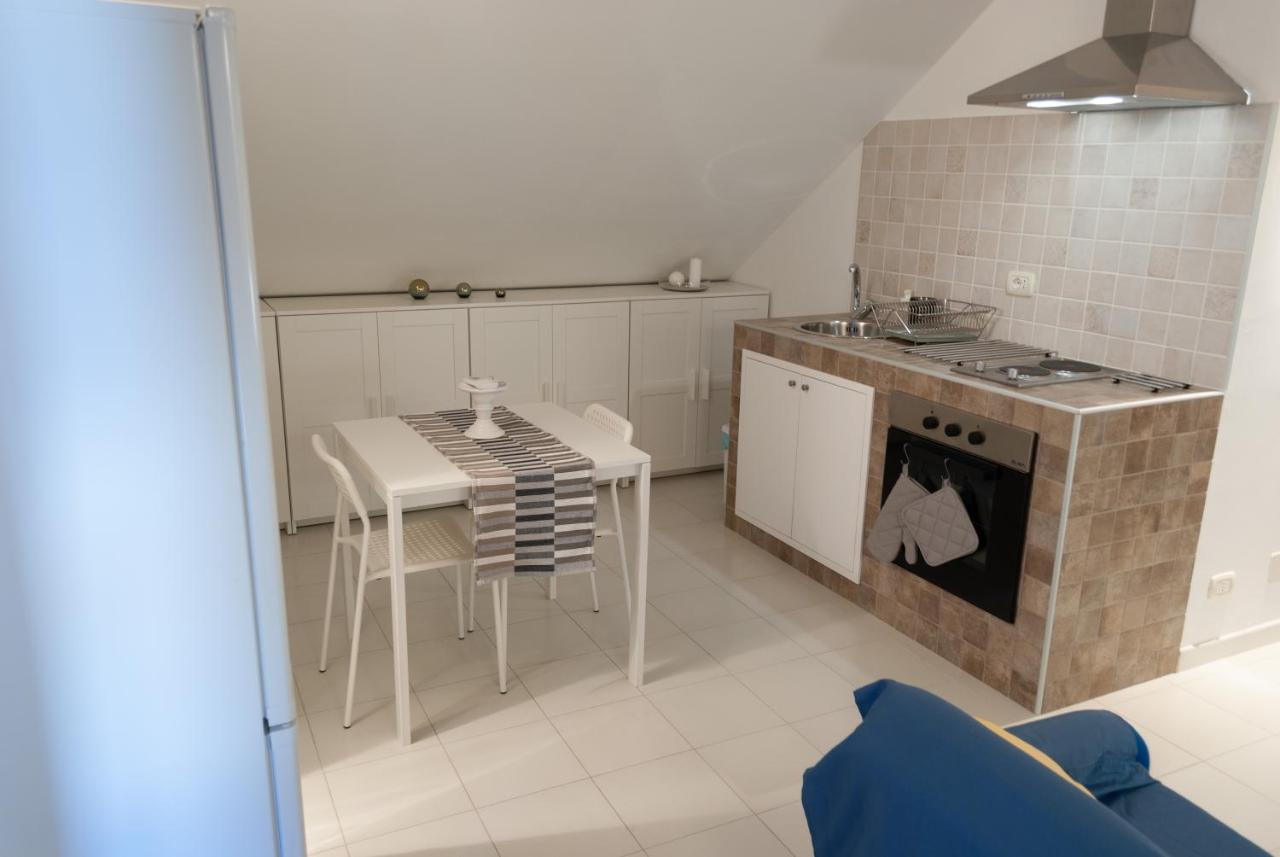 La Mansarda Di Nemi Apartment Trapani Exterior foto